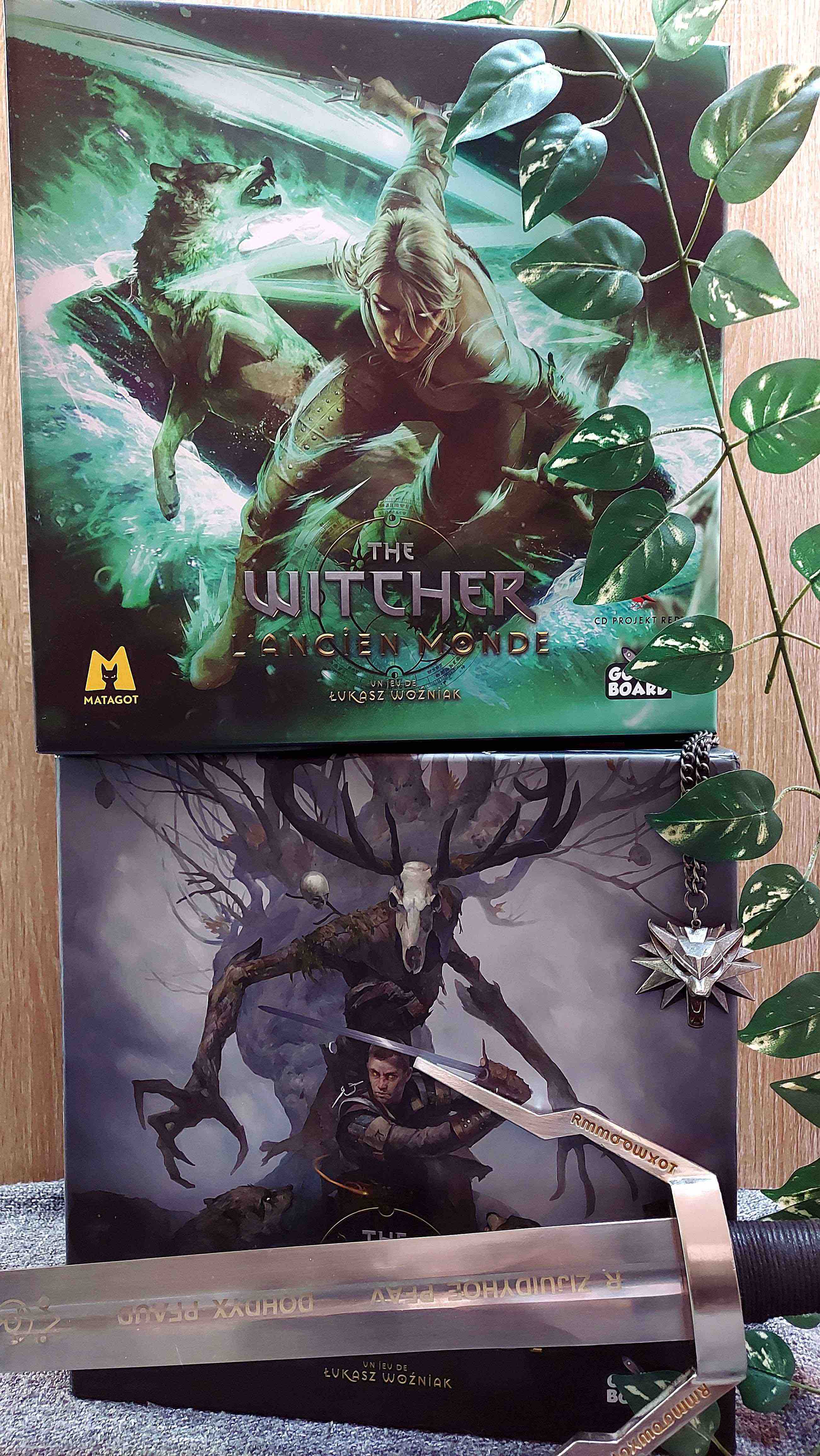 the-witcher-ancien-monde-jeu-base-extensions-boites