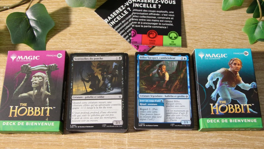 magic-hobbit-decks-bienvenue-noir-bleu-cartes