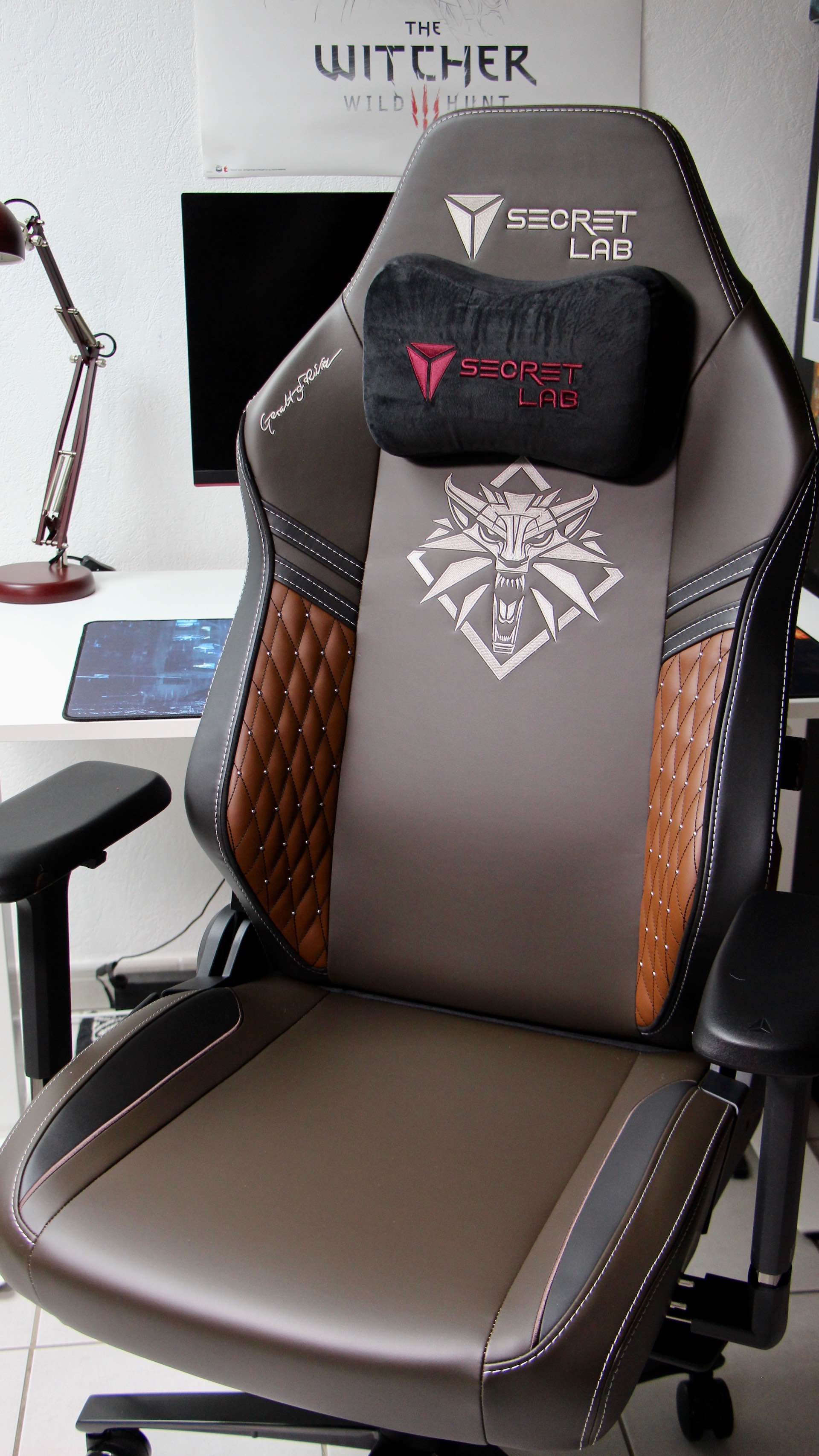 siege-gaming-secretlab-the-witcher-chaise-montee