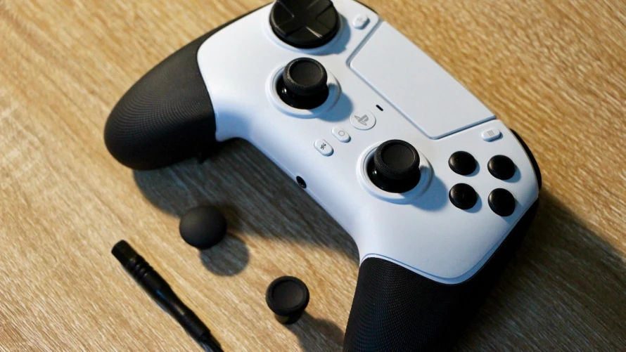 razer-raiju-v3-pro-joysticks-capuchons