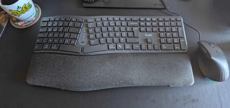 clavier-souris-ergo-trust