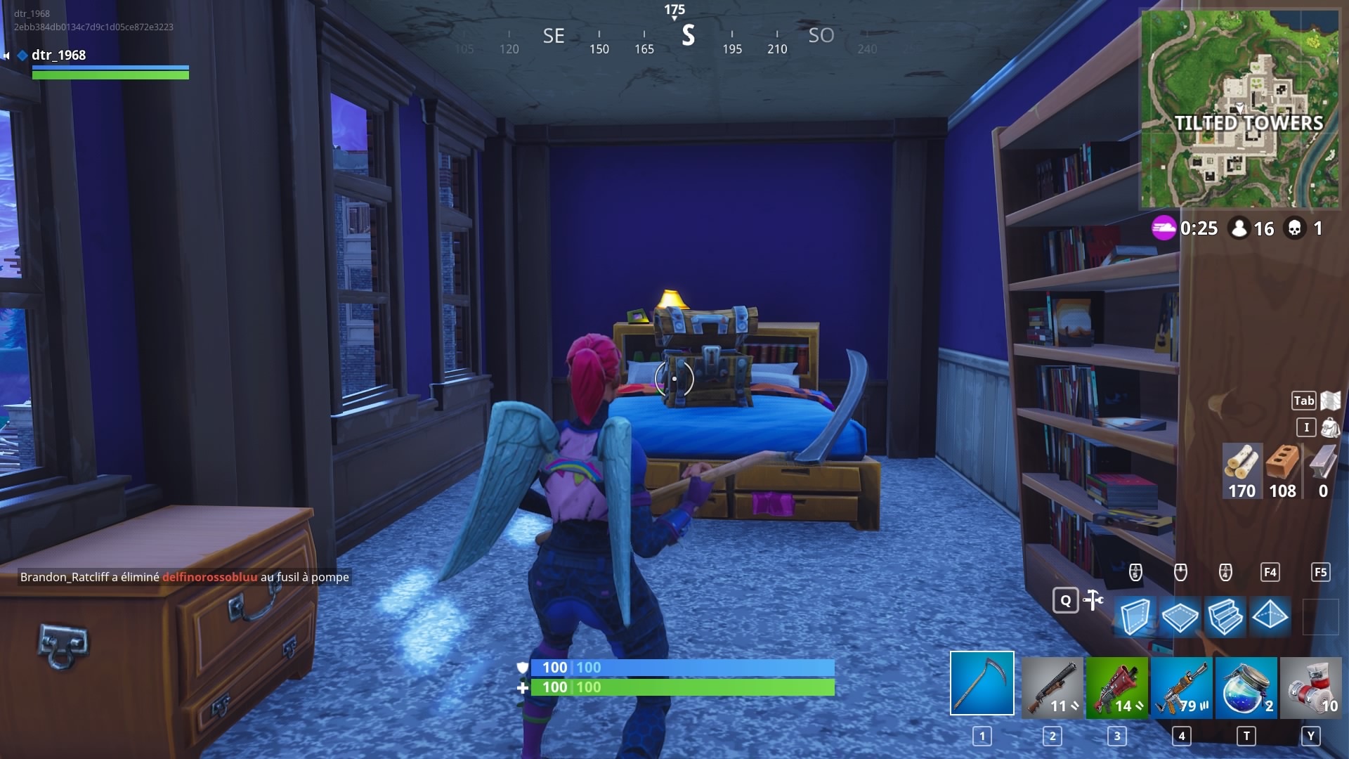 Tilted h&ocirc;tel lit