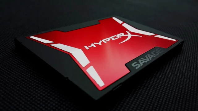 7-Kingston-Savage-SSD-240GB-SSD-Front