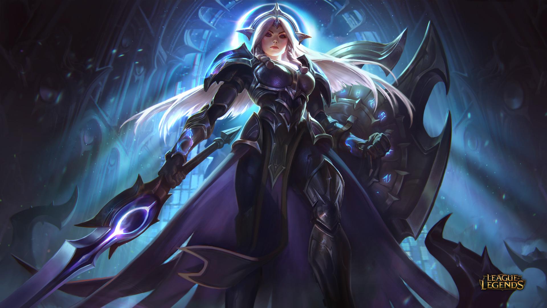 leona lunaire