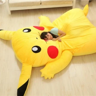 lit-pikachu-geant (2)