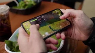 Fortnite : En novembre, les joueurs ont dépensé 1,23 million de dollars par jour sur mobile ! 