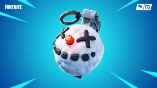 Fortnite : La mise à jour 7.30 ajoute la grenade gelante et la compatibilité des manettes sur mobiles