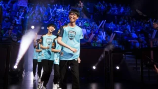 Les London Spitfire abandonnent un de leurs entraîneurs