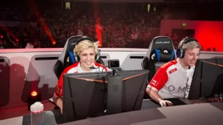 xQc récidive et se fait encore ban d'Overwatch en live !