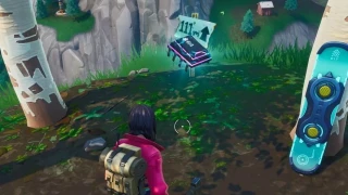 Fortnite : Défi Décryptage, puce 64 : Chercher avec Rox au sommet du mont des acrobaties aériennes