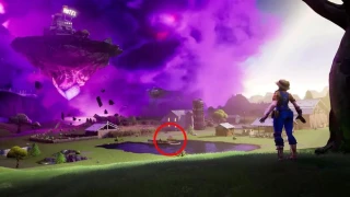 L'étoile cachée sur l'écran de chargement est au lac de Fatal Fields, Défi Le Retour, Semaine 6, Saison 10