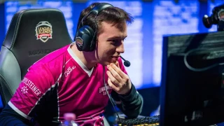 Vizicsacsi et Nukeduck se dirigeraient vers Schalke 04 