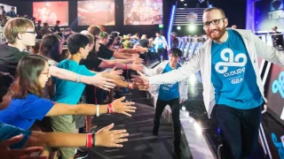 Cloud 9 cherche un support ou un jungler