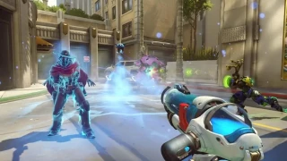 Overwatch : Cinq caisses de Noël offertes aux joueurs