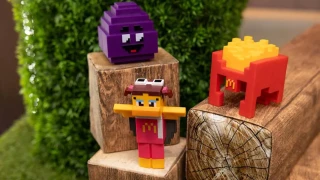 Minecraft débarque chez McDonald's avec des produits inédits et des jouets pixélisés
