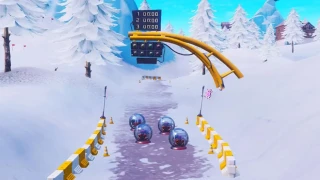 Fortnite : Défi semaine 5 : Faire un tour complet sur le circuit de course à Happy Hamlet
