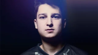 Febiven prolonge avec Fnatic