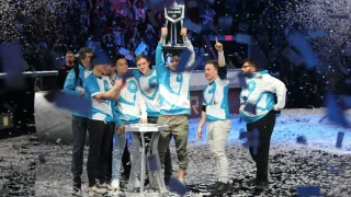 Riot félicite Cloud9 pour leur victoire au Major CS en direct des LCS NA !