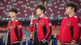 LoL : 100 Thieves recrute Huhi sur la midlane et Bang de SKT T1 !