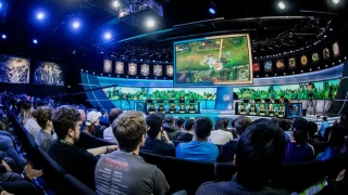 LoL : Forbes a étudié les salaires des joueurs professionnels et évalue le salaire moyen des LCS NA à 320 000 $