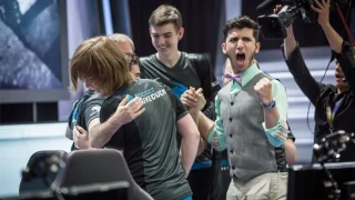 Les Licornes de l'amour vs Roccat !