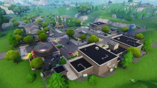 Fortnite : Défi semaine 10 étape 2 : Obtenir au moins 5 points au stand de tir au nord de Retail Row