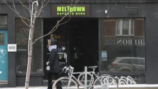 Siri confond «esports» et «escorts» et envoie les utilisateurs au Meltdown bar