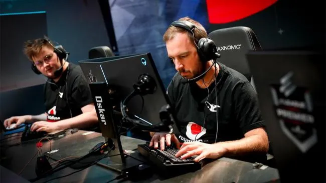 CSGO : Libéré par mousesports, oskar signe chez HellRaisers