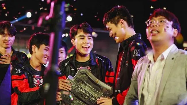 LoL : Phong Vũ Buffalo et Vega Squadron sont qualifiés pour les phases suivantes des play-in du MSI 
