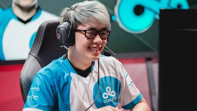 LoL : Smoothie quitte Cloud9 et rejoint Echo FoxL