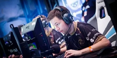 Allu quitte Ninjas In Pyjamas